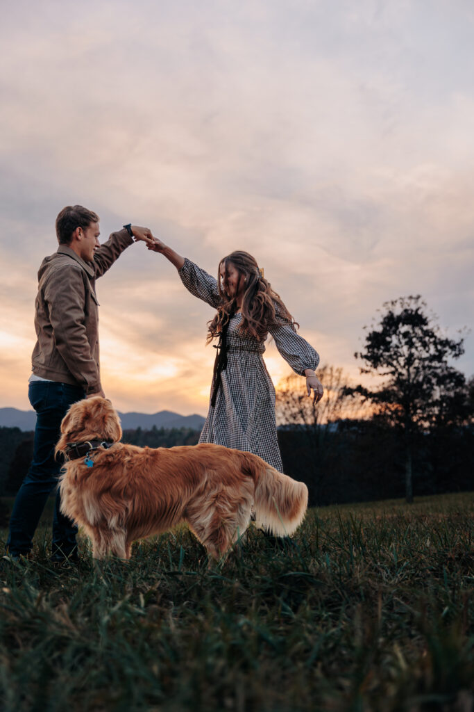 Couples family photo session with sunset mountain views at Biltmore Estate in Asheville, NC with Rachel Marie Photography