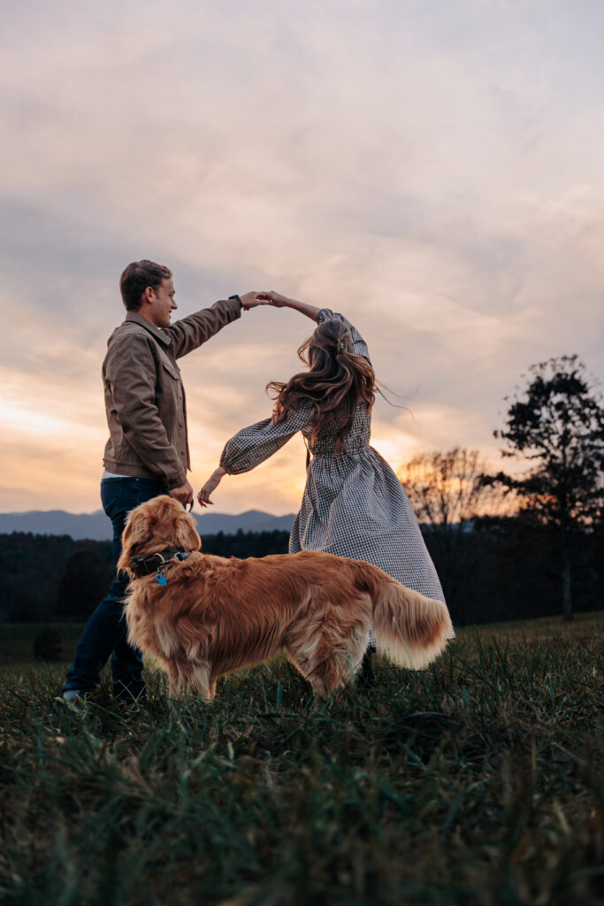 Couples family photo session with sunset mountain views at Biltmore Estate in Asheville, NC with Rachel Marie Photography