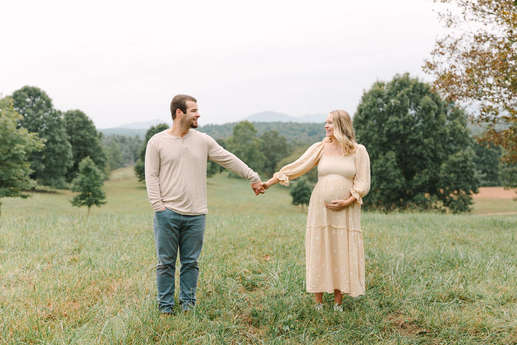 Pregnant Couple Maternity Session at the Biltmore Estate in Asheville, North Carolina with Rachel Marie Photography