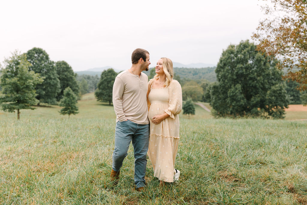 Pregnant Couple Maternity Session at the Biltmore Estate in Asheville, North Carolina with Rachel Marie Photography